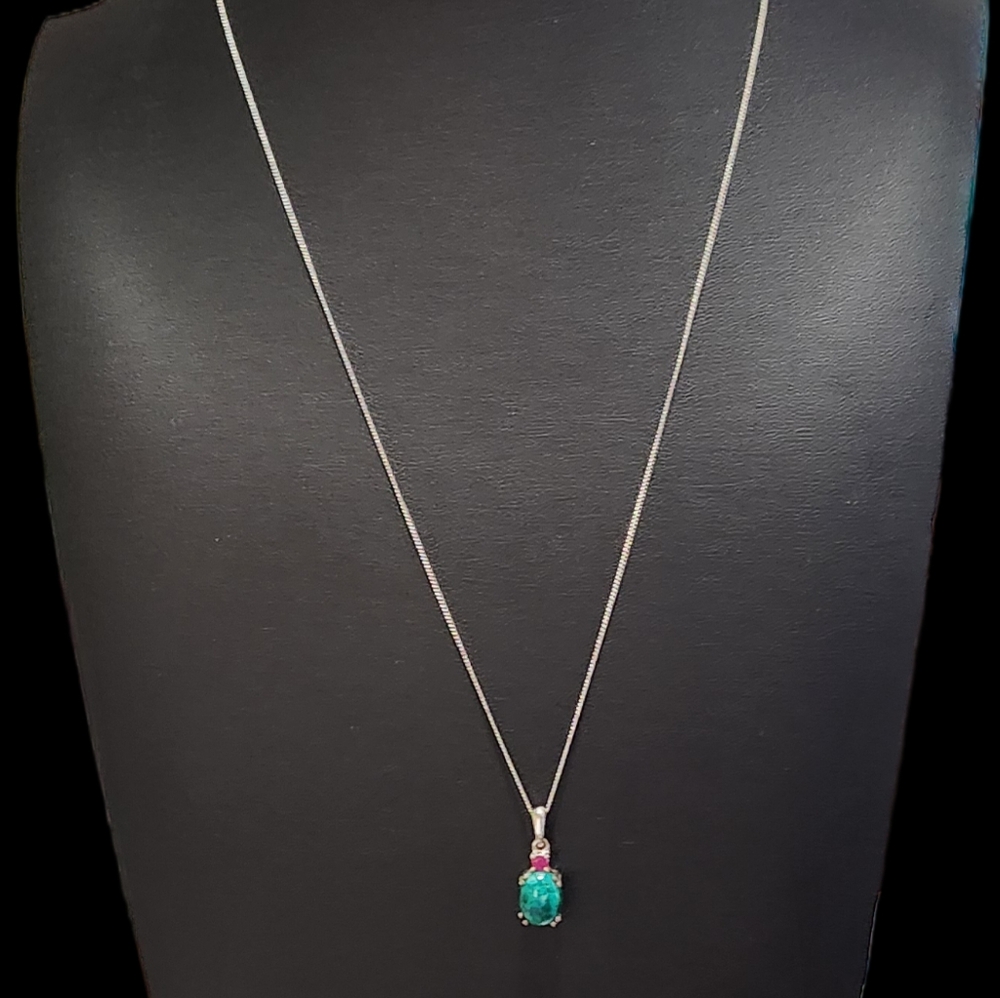 Table Mountain Shadowkite With Ruby Accent & Ster… - image 1